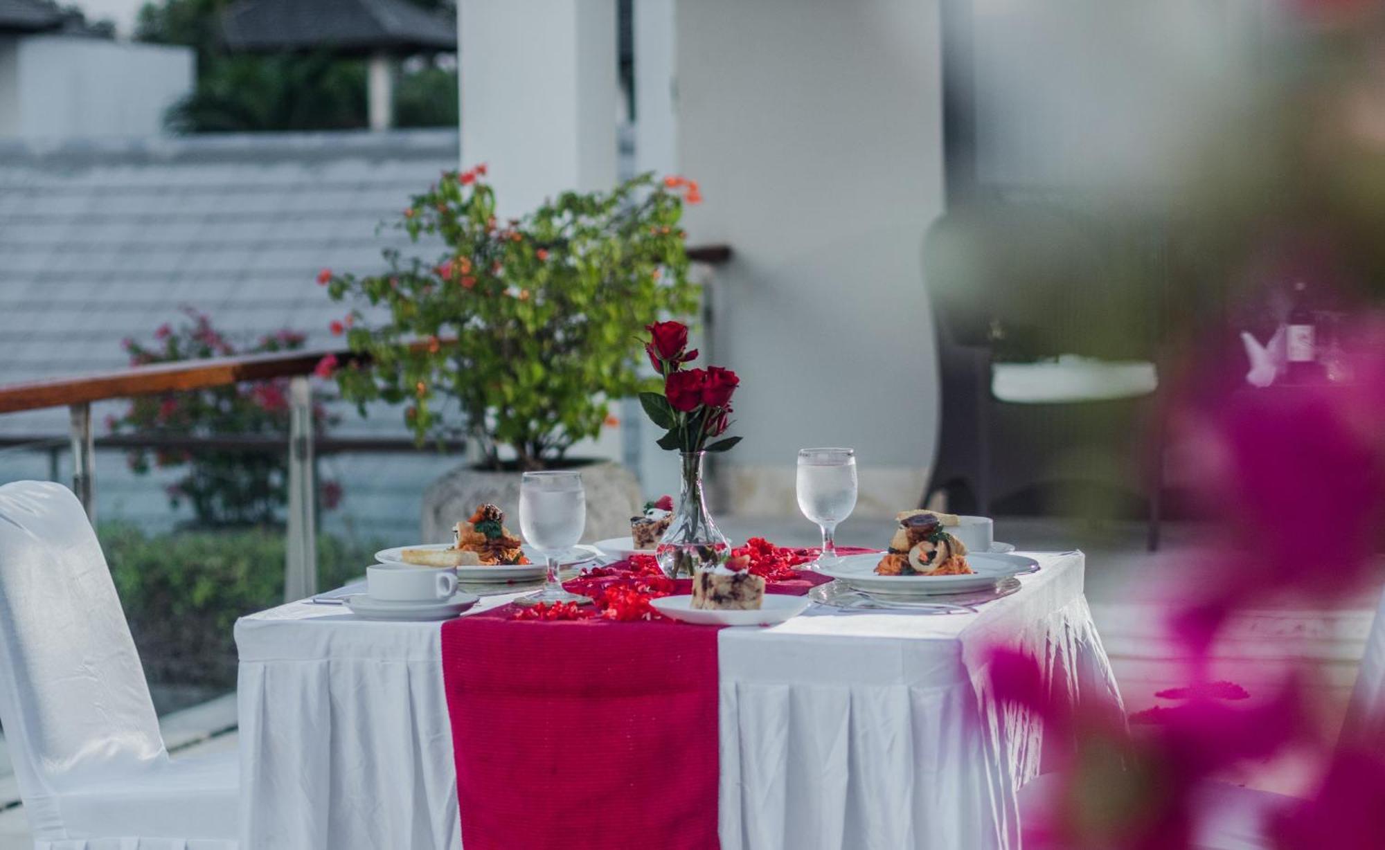 Tis Orchid Villa By Premier Hospitality Asia Seminyak Esterno foto
